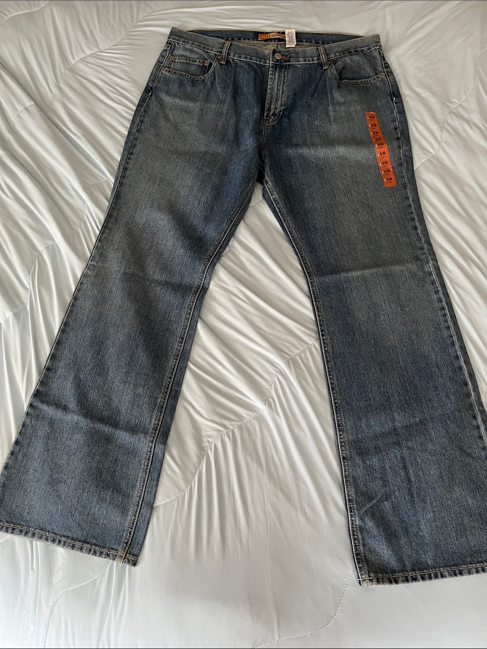 Old Navy Women's Boot Cut Jeans in Faded Blue